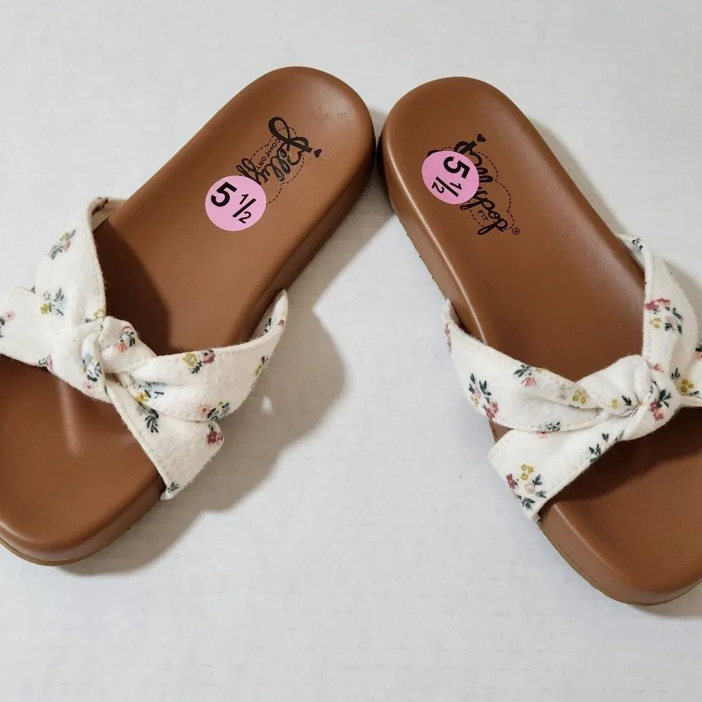 Jellypop floral sandal Size 5.5